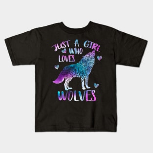 Just a girl who loves wolves Kids T-Shirt